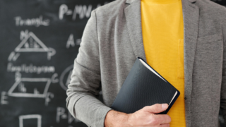 「教師は潰しが効かない」は本当か